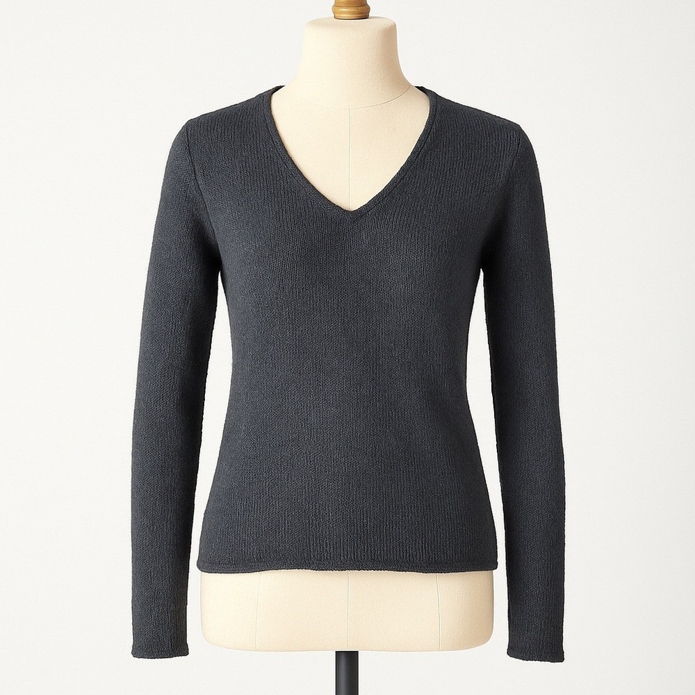 John Galt Classic Mohair‎ Wool Fitted V Neck Sweater M Black Quiet Luxury Staple